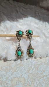 Boucles doreilles - clips anciens années 20-30
