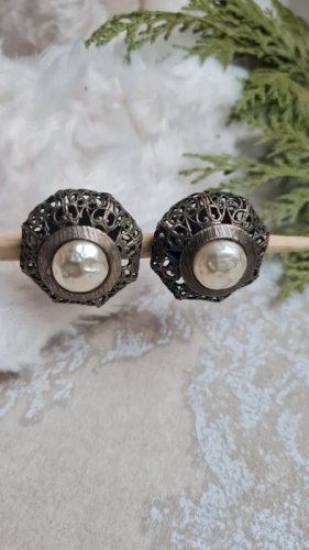 Boucles doreilles - clips anciens filigranés en métal argenté