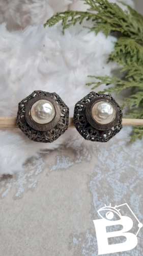 Boucles doreilles - clips anciens filigranés en métal argenté