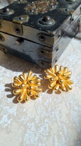 Boucles doreilles- clips - Christian Lacroix - bijoux