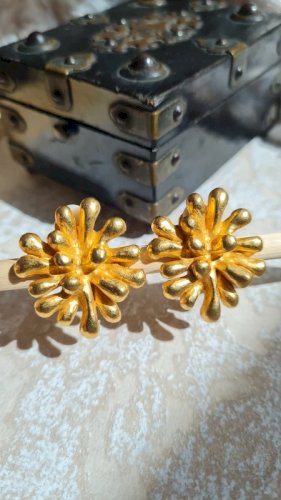 Boucles doreilles- clips - Christian Lacroix - bijoux