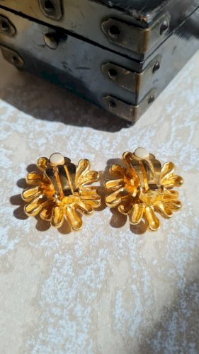 Boucles doreilles- clips - Christian Lacroix - bijoux