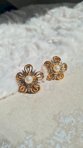 Boucles doreilles - clips dOrlan vintage
