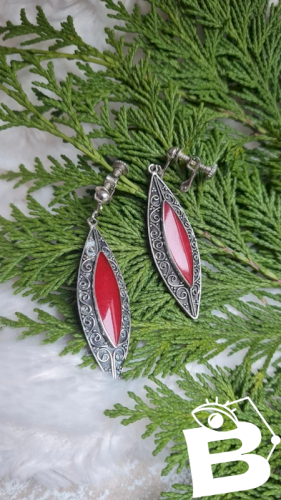 Boucles doreilles - clips en argent et corail