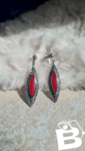 Boucles doreilles - clips en argent et corail