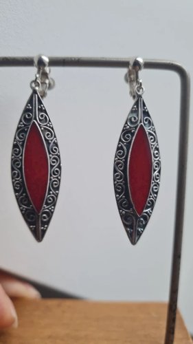 Boucles doreilles - clips en argent et corail