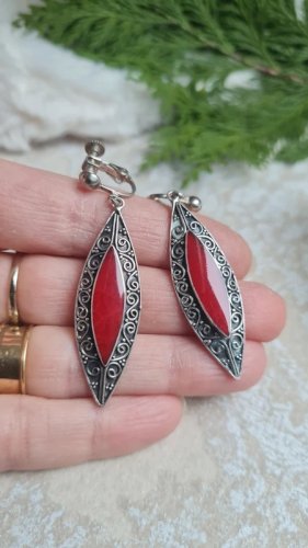 Boucles doreilles - clips en argent et corail