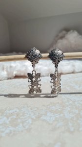 Boucles doreilles - clips vintage articulés en métal argenté
