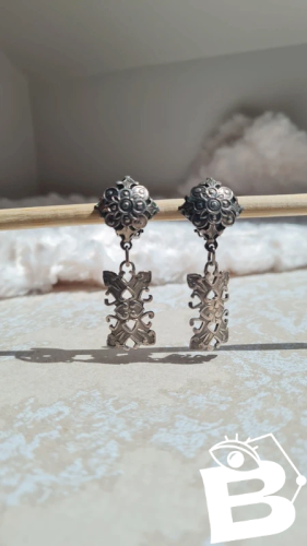 Boucles doreilles - clips vintage articulés en métal argenté