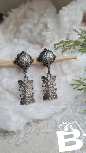 Boucles doreilles - clips vintage articulés en métal argenté