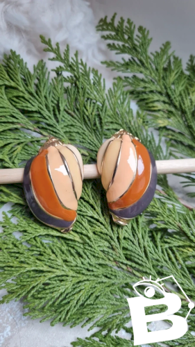 Boucles doreilles - clips vintage -coquillages émaillées