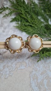 Earrings - vintage gold clips and porcelain