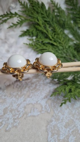 Boucles doreilles - clips vintage dorés et en porcelaine