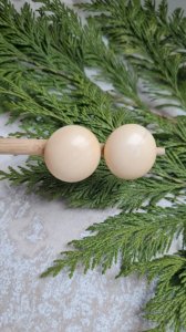 Earrings - vintage clip-ons in noble material