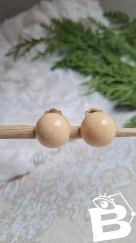 Boucles doreilles - clips vintage en matière noble