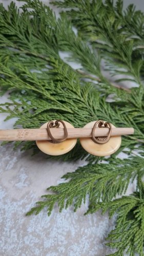 Boucles doreilles - clips vintage en matière noble