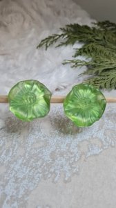 Boucles doreilles - clips vintage en plastique