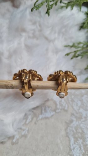 Boucles doreilles - clips vintage signés past times