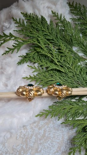 Boucles doreilles - clips vintage strass vert et dorés