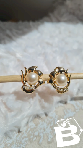 Boucles doreilles - clips vintage