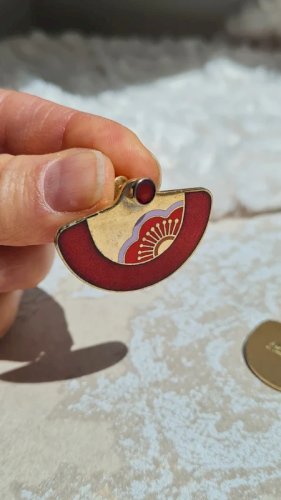 Boucles doreilles Laurel Burch émaillées