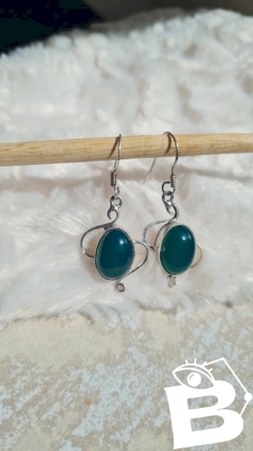 Boucles doreilles pendante en argent onyx vert