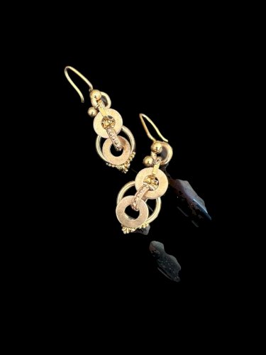 Boucles d’oreilles Pendantes Napoleon III plaqué or Rose vintage ancien Col Cygn