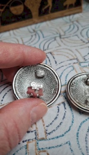 Boucles doreilles Rochas Paris - clips- Vintage