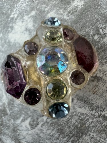 Boucles d’oreilles Talosel modèle déposé France  Vers 1950,  H. Perrichon