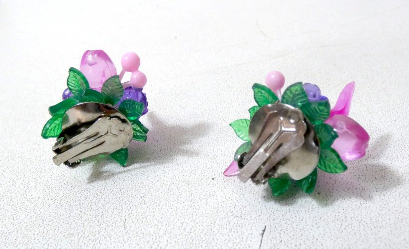 Boucles d'oreilles vintage fruits lucite années 80