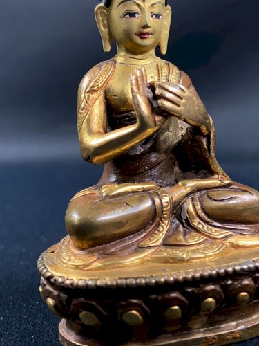 Bouddha assis en méditation posture enseignement Dharmachakra Mudra en bronze
