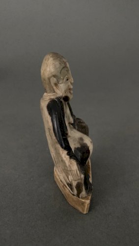 Bouddha en pierre de lave XXe sculpture H5510