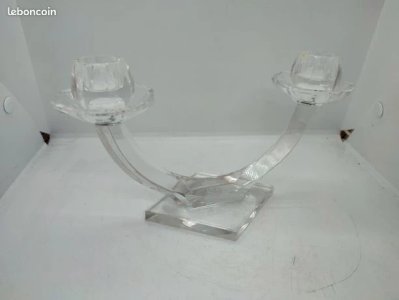 Two-armed candlestick in crystal attributed to the Saint Louis factory in fair condition.