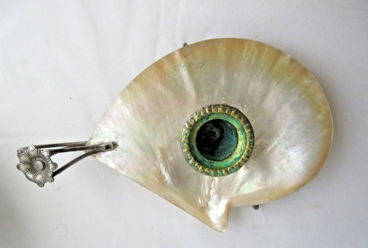 Bougeoir Art Déco 1930, coquille en nacre signée ROYAN