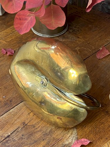 Bougeoir Art Nouveau, nénuphar en laiton 