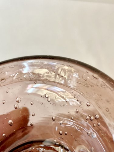 Bougeoir Biot en verre bullé violet
