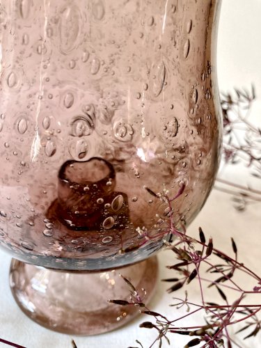 Bougeoir Biot en verre bullé violet