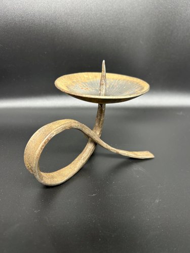 bougeoir brutaliste en fer forgé