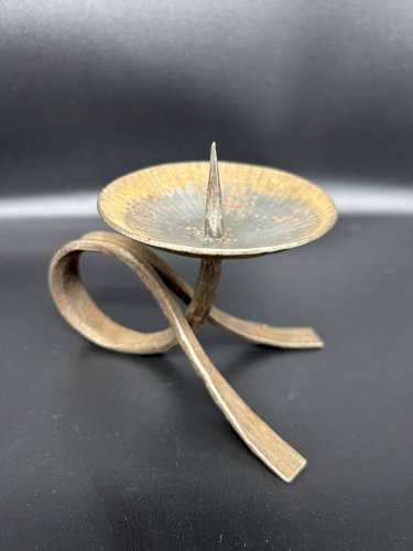 bougeoir brutaliste en fer forgé