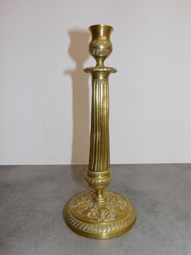 BOUGEOIR EN BRONZE DU XIX ème SIECLE