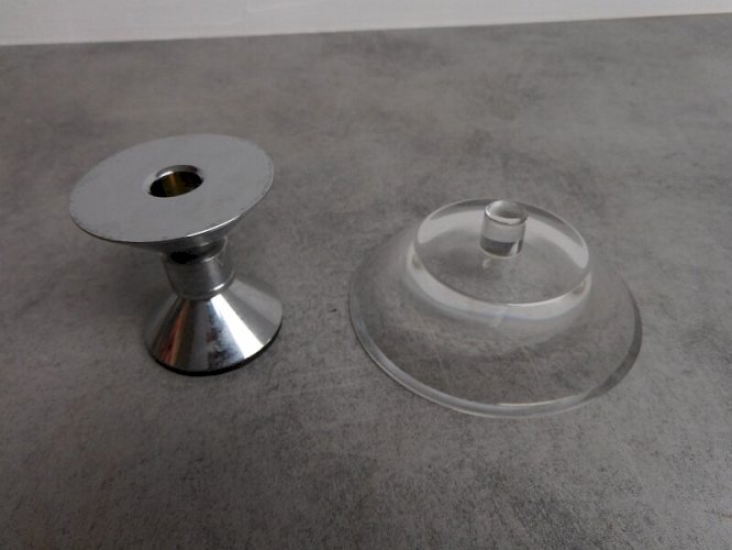 BOUGEOIR EN CRISTAL ET CHROME