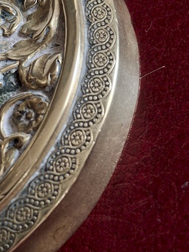 Bougeoir en laiton ciselé doré XIX siècle style restauration