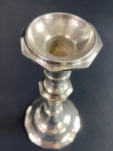 Bougeoir flambeau en bronze argenté de style Régence