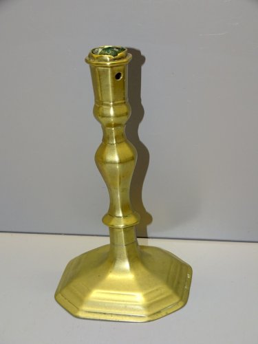 -BOUGEOIR HAUTE EPOQUE BRONZE ou LAITON CANDELABRE LOUIS XIV COLLECTION   D