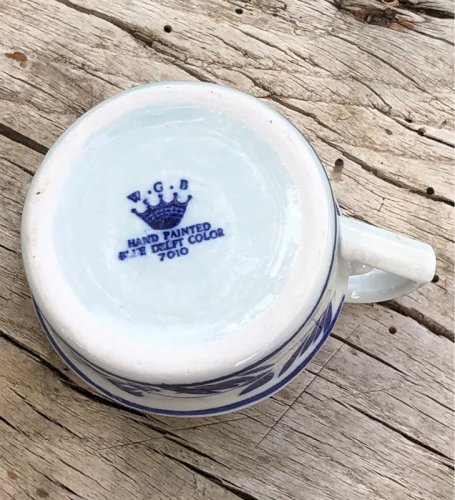 Bougeoir rat de cave bleu et blanc en porcelaine Delft