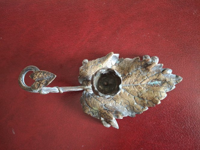 Bougeoir rat de cave en bronze