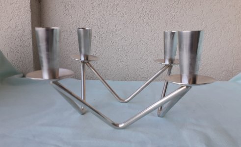 Bougeoir scandinave en métal argenté