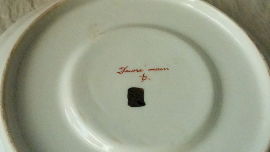 BOUILLON EN PORCELAINE DE PARIS SAMSON DECOR FLORAL FIN 19 EME**