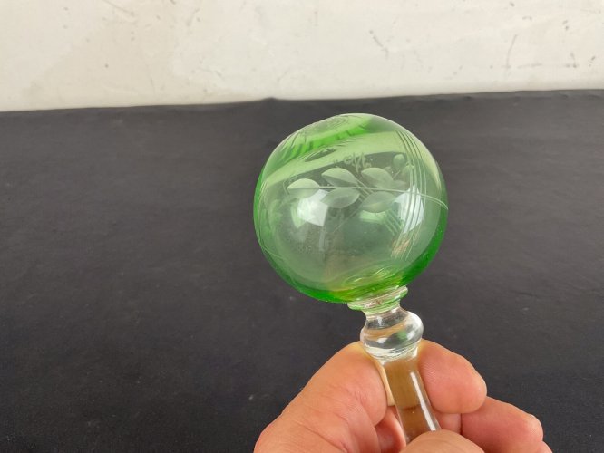 Boule à repriser XIX eme en cristal MEISENTHAL