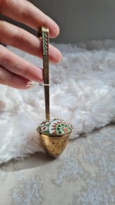 Boule à thé émaillée en argent 916 couleur doré